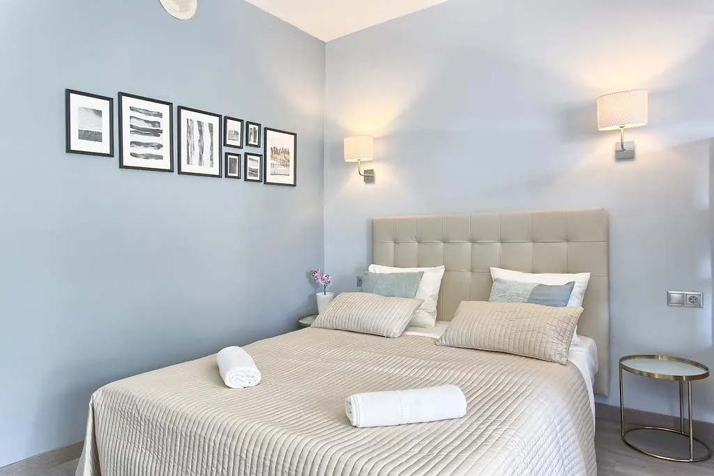 Banus Beach Studios Marbella 0*,